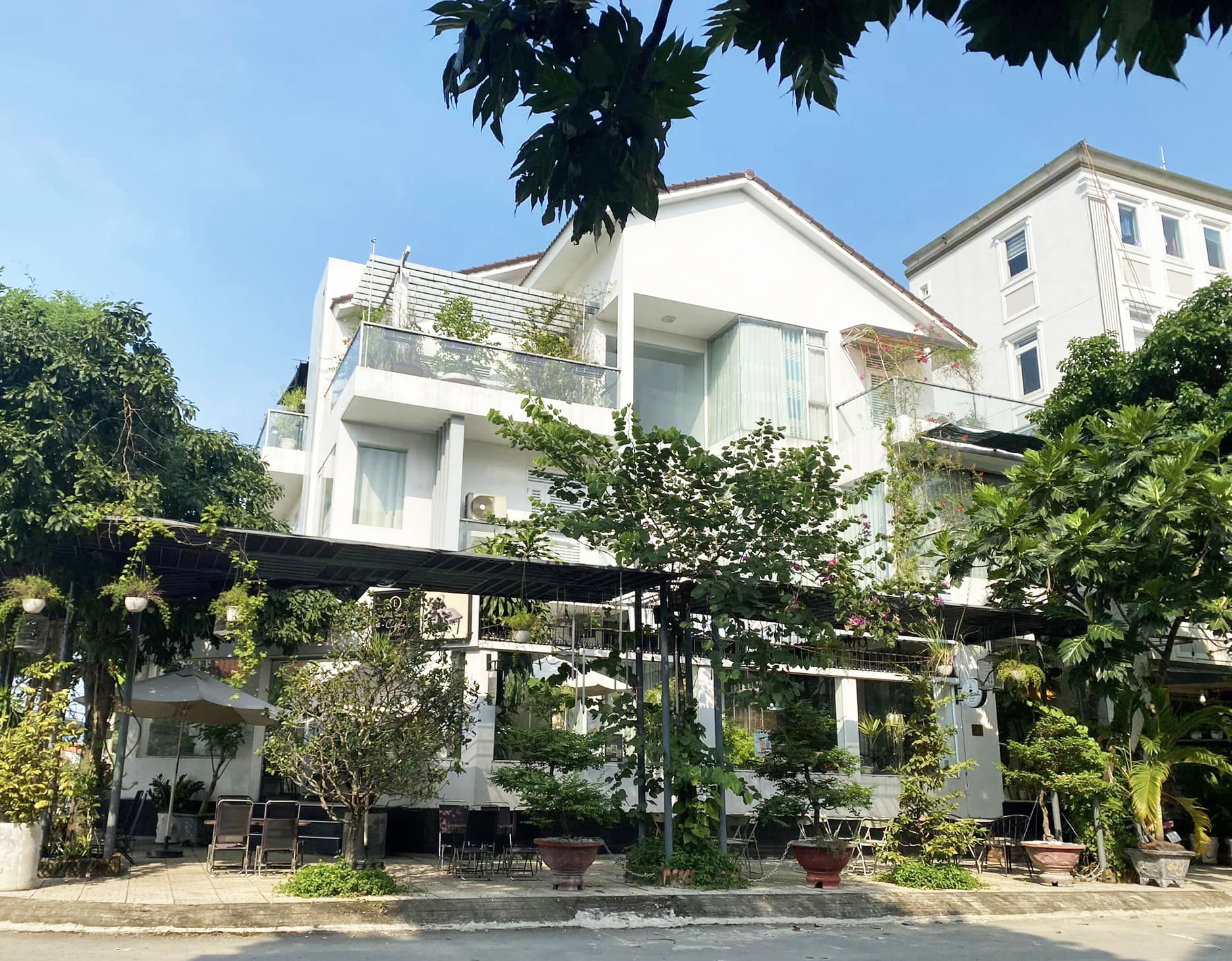 1-54830_5571159456333561_180945835692574172_n