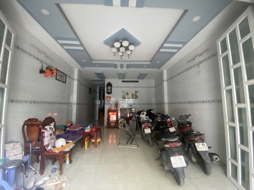 12oc-635E5DDA-m57qzpj2_76_11