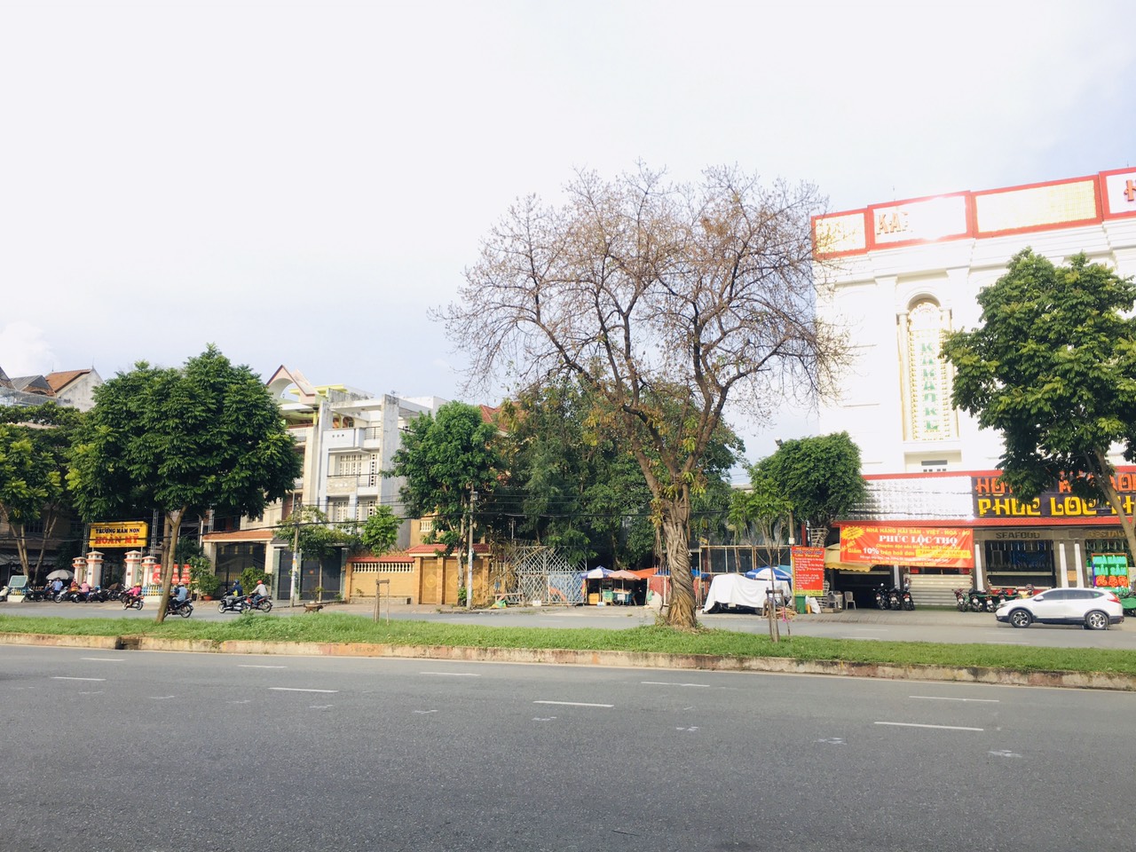 Bán nhà mặt tiền quận Bình Tân