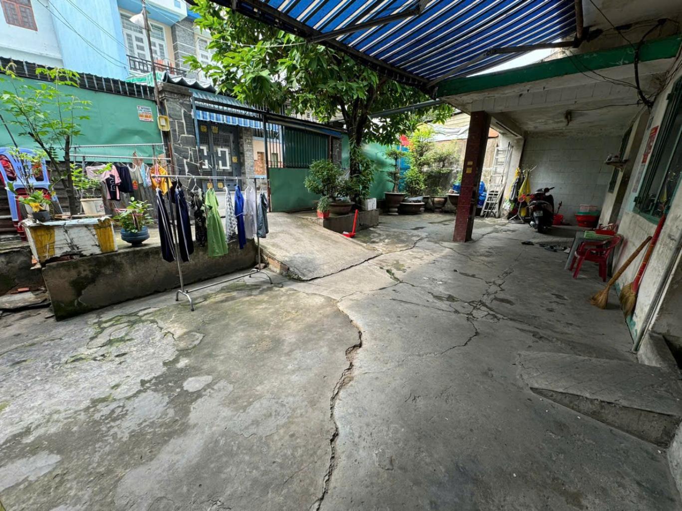 2hbk-42158456-mbf0lv45_23_7