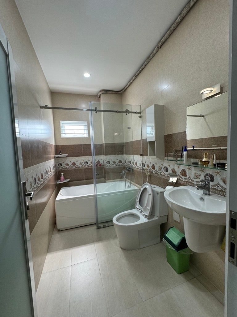 2hon-8C9068D5-miohfs81_916_21