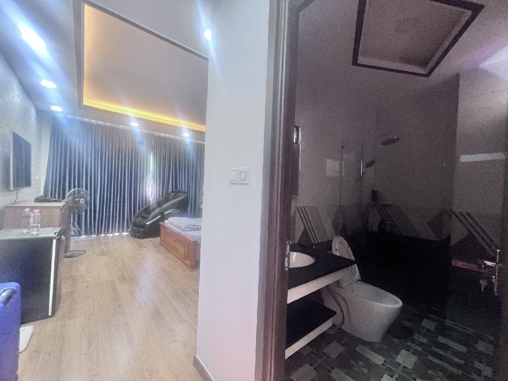 3bl8-9FC83C43-m6axo56u_23_13