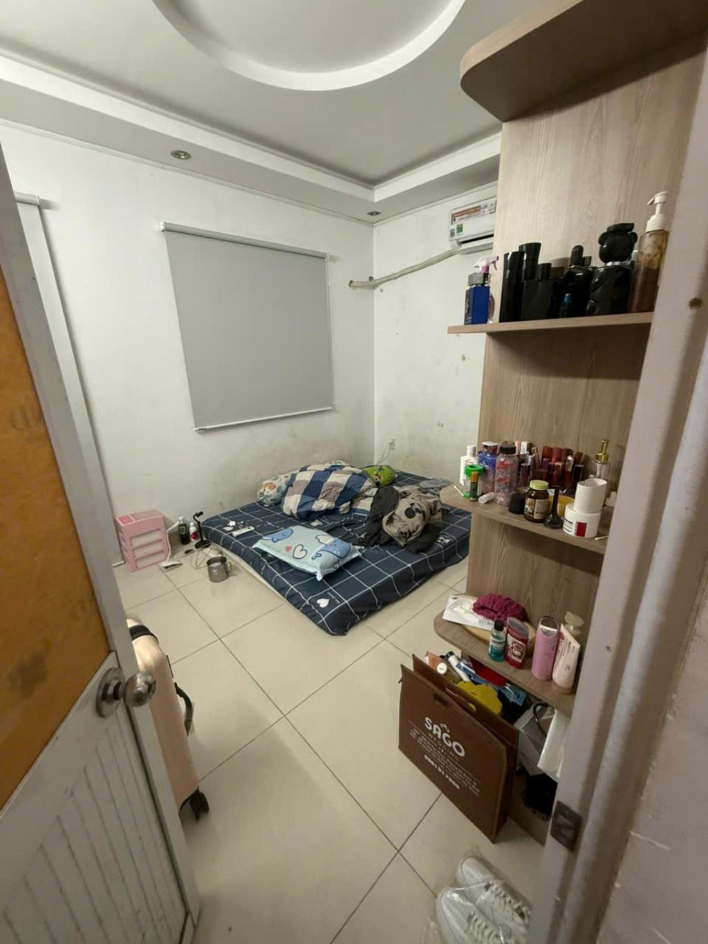 3gf7-7F4E5584-m9bcpq50_35_10