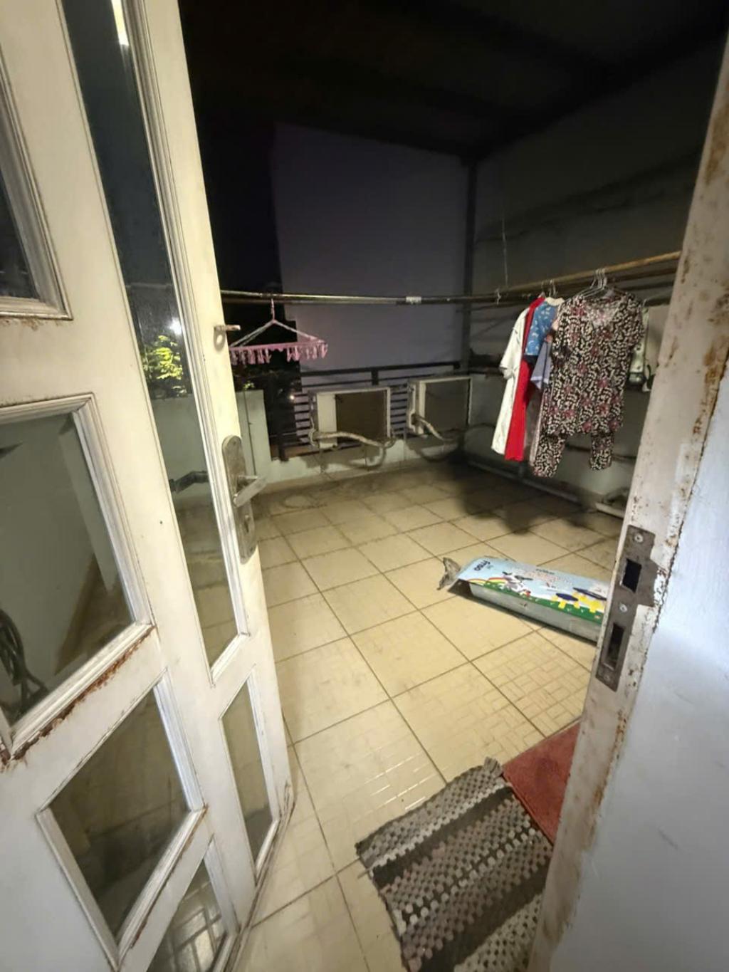 3gf7-7F4E5584-m9bcpq50_40_12