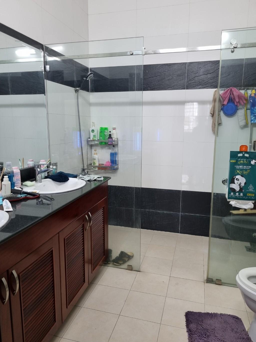 7fi-666F5574-m8y8og4q_47_14