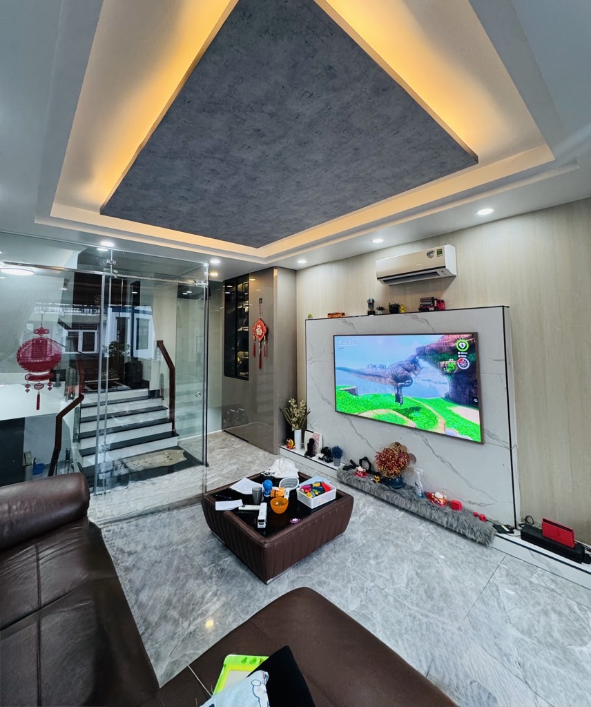 gdf-6EF518DC-me6byssd_26_7