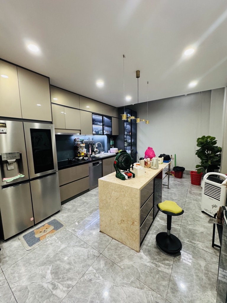 gdf-6EF518DC-me6byssd_46_13