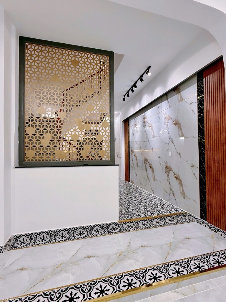 kcy-F7E86151-m6492j4f_16_4