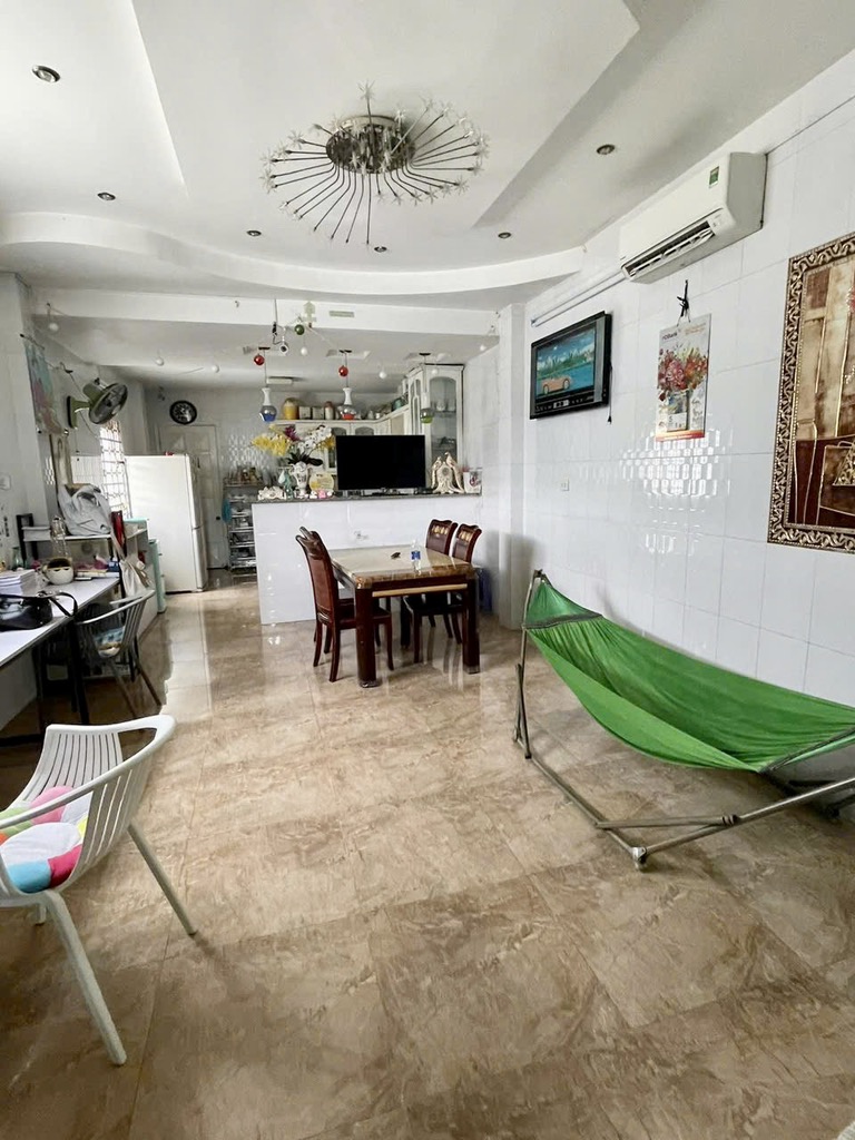 kf9-B07F7B61-mbaf3j1u_48_13