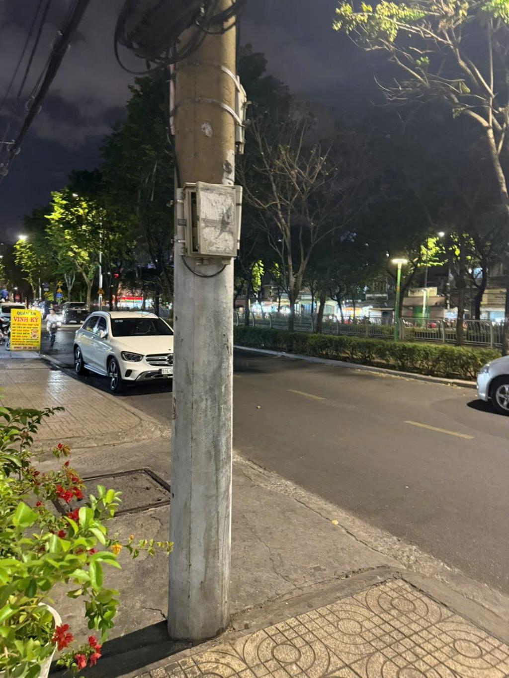 q--7F4E5584-m9bcpq50_57_16