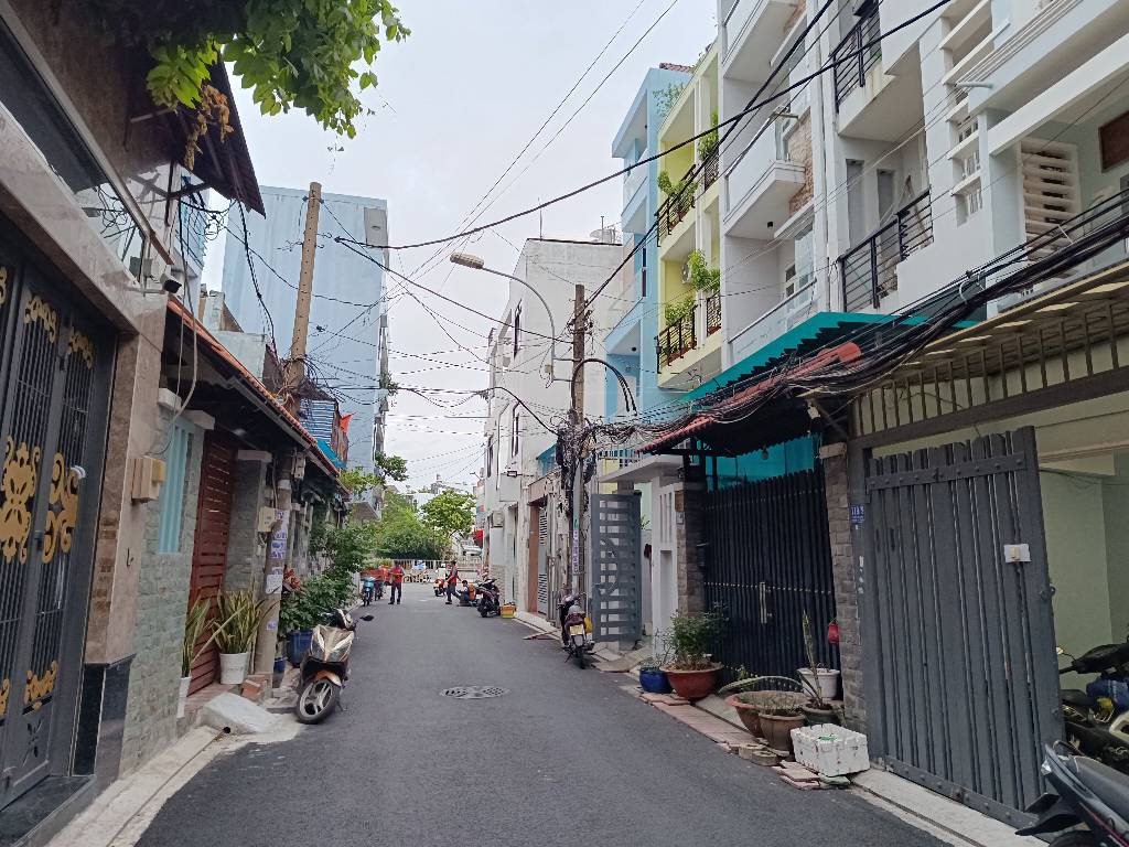 qqa9-E493A96E-mdczt91c_46_13