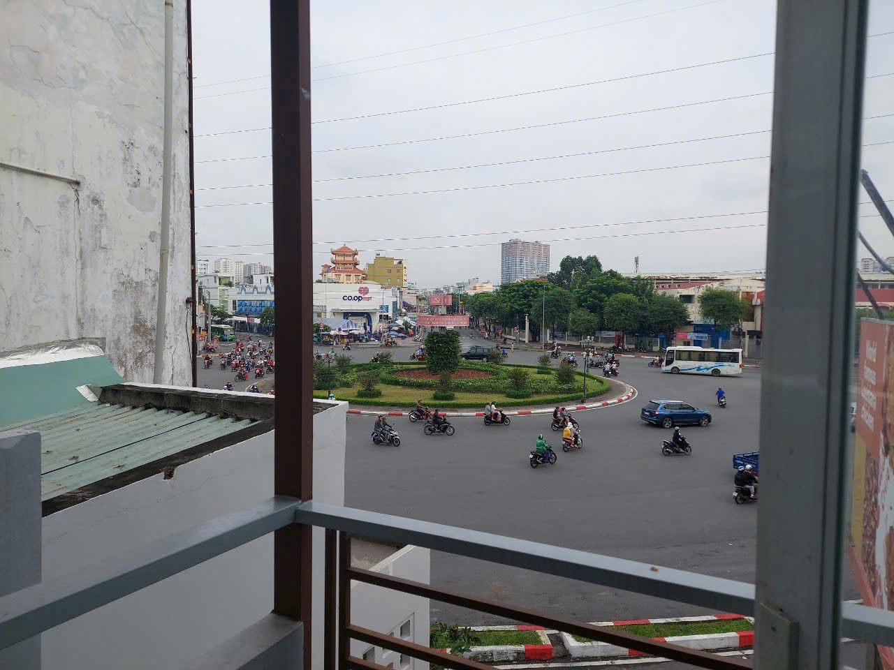 z6437548391691_fa29474f8e1d2a0cb83227dd90fd9bb2